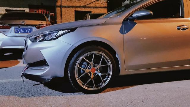 东风起亚k3轮毂改装图片，起亚k3轮毂改装详细参数
