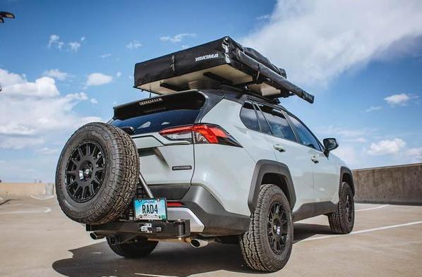 丰田rav4换17寸轮毂，新rav4换18寸的轮毂图