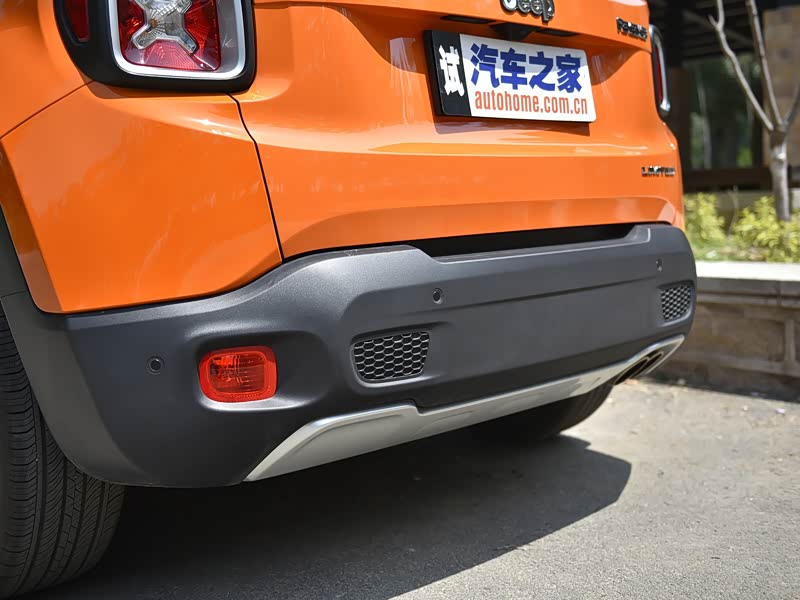 Jeep自由侠排气管改造方案，自由侠排气管改装图片
