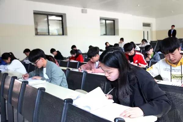 2025年郑州职业技术学院招生章程