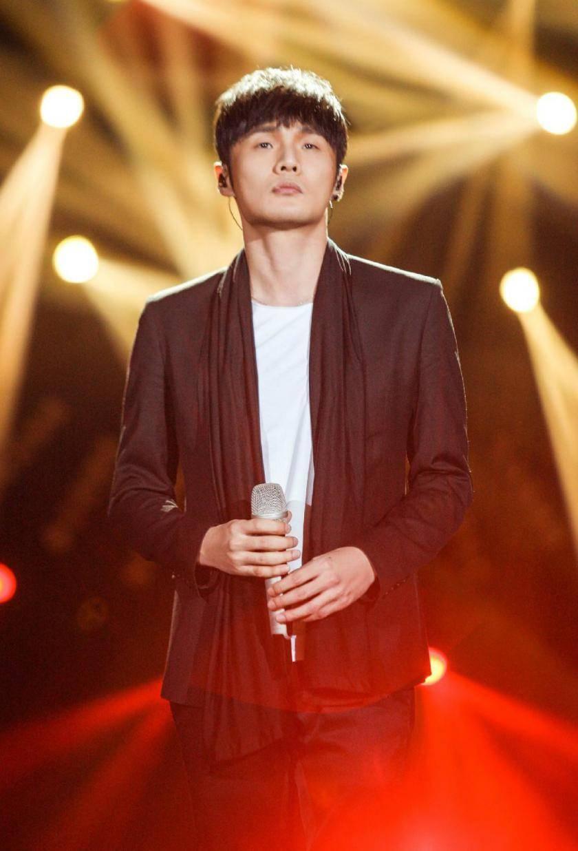 十大中文求婚歌曲2025年排行榜前十名榜单出炉 十大中文求婚歌曲2025年排行榜前十名榜单出炉
