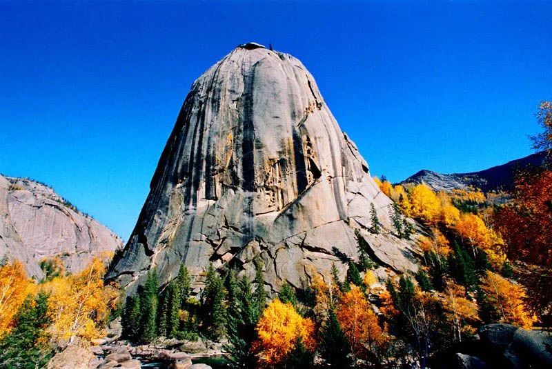 新疆十大最具特色的景点2025年排行榜前十名榜单出炉