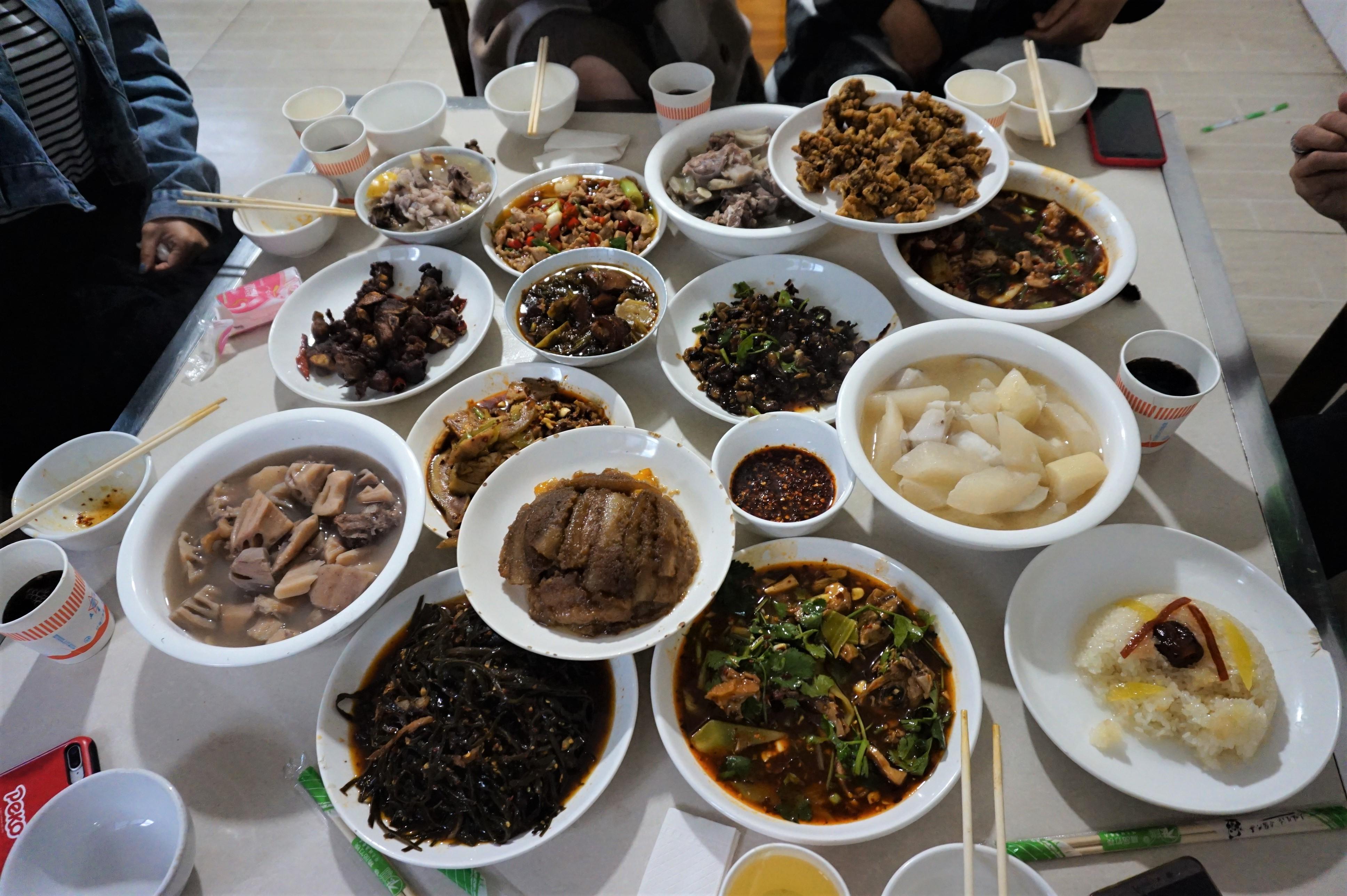 十大好吃的云南菜家常菜2025年排行榜前十名榜单出炉