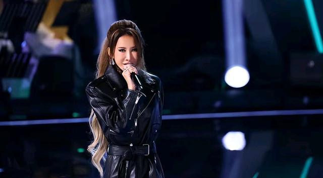 萧亚轩最经典的十首歌2025年排行榜前十名榜单出炉 萧亚轩最经典的十首歌2025年排行榜前十名榜单出炉