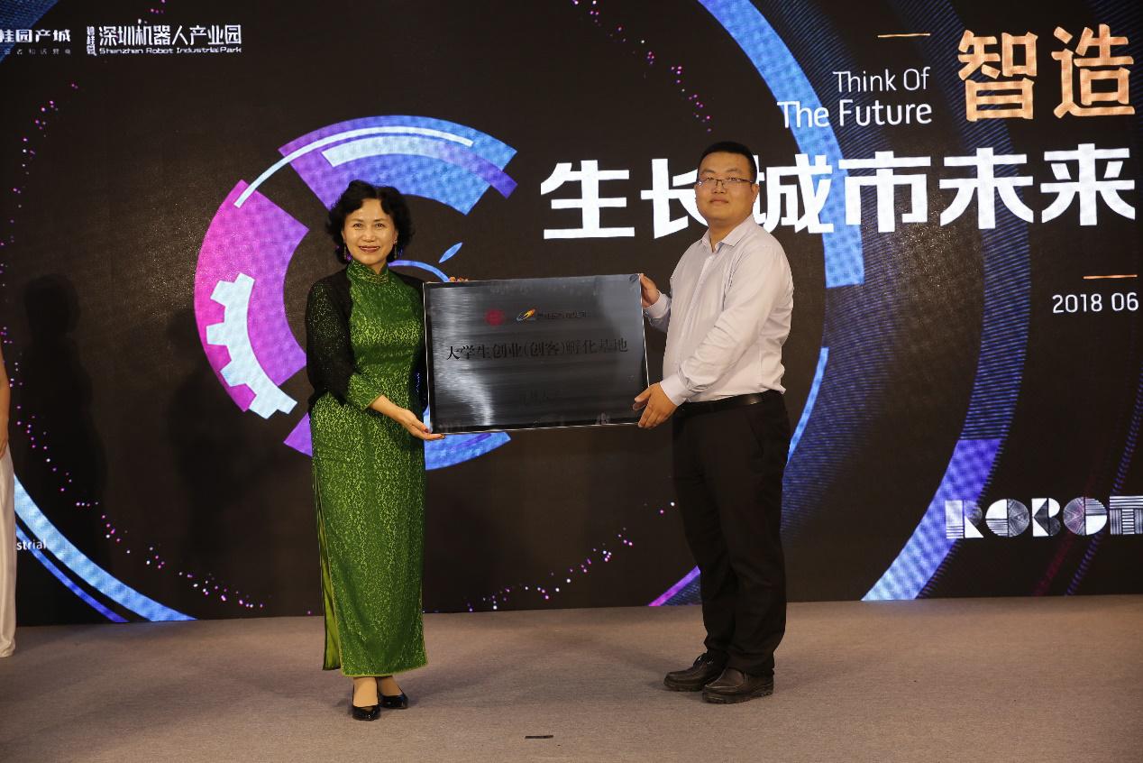 中国十大经济学家2025年排行榜前十名榜单出炉