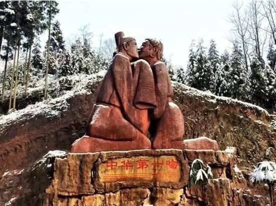 十首重阳节诗歌赏析2025年排行榜前十名榜单出炉