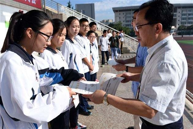 四川十大高中2025年排行榜前十名榜单出炉