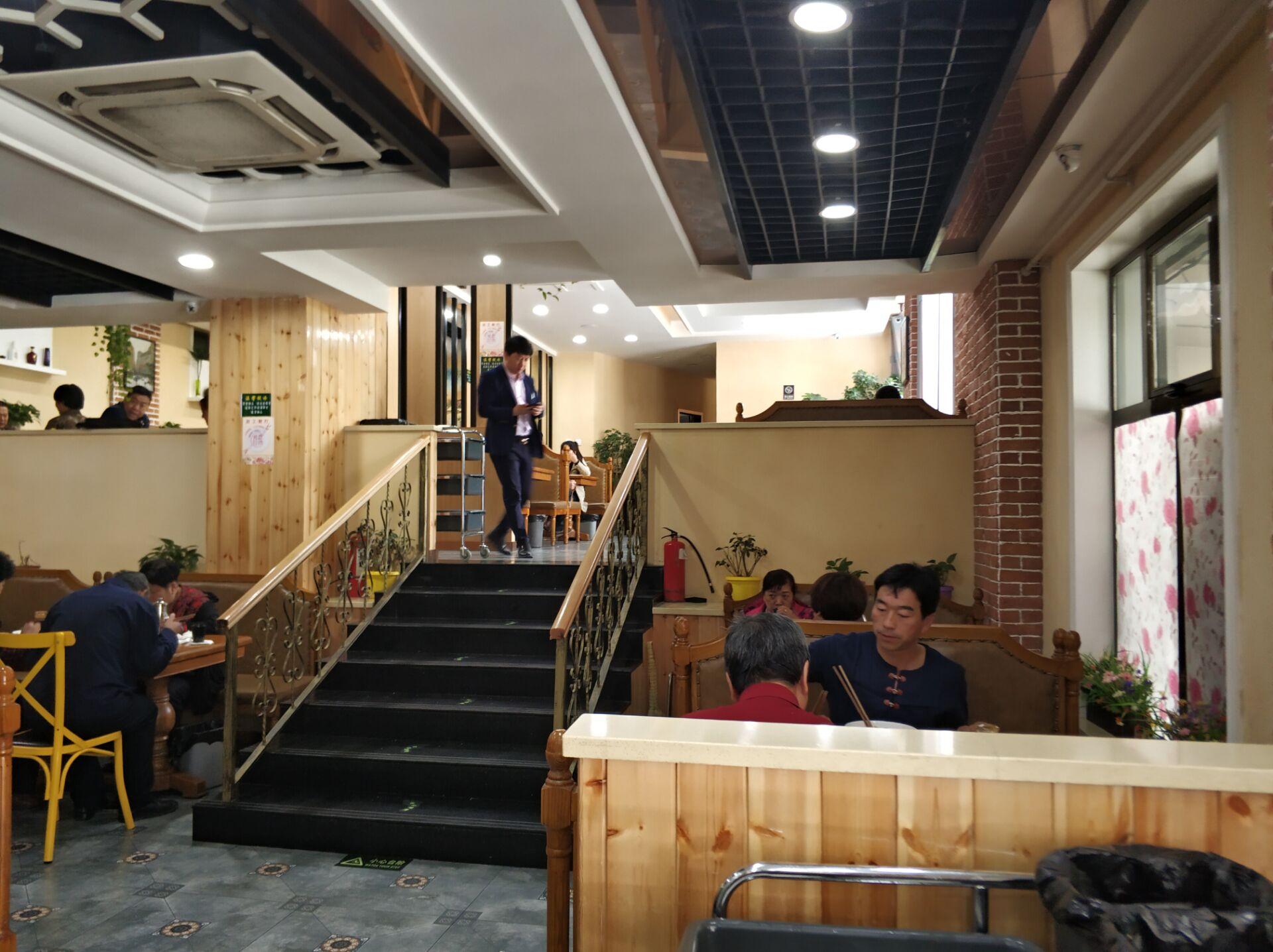 乌鲁木齐十大人气餐馆2025年排行榜前十名榜单出炉