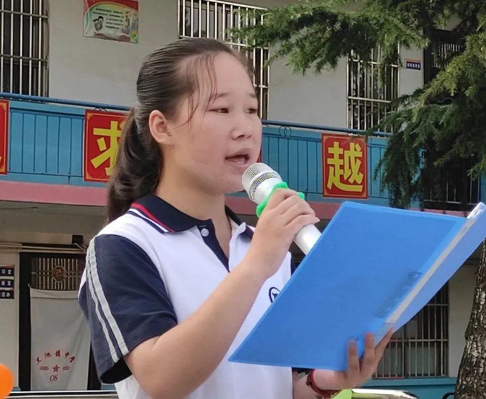 毕业季最催泪的十首歌2025年排行榜前十名榜单出炉 毕业季最催泪的十首歌2025年排行榜前十名榜单出炉