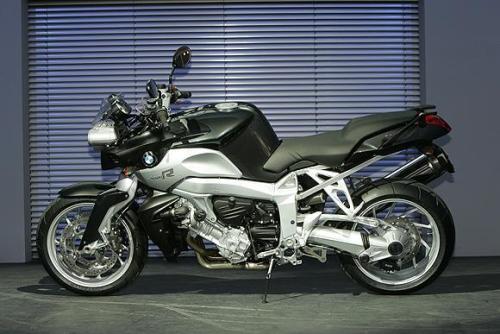 十大公路赛摩托车推荐2025年排行榜前十名榜单出炉 十大公路赛摩托车推荐2025年排行榜前十名榜单出炉