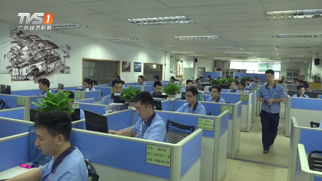 世界十大羽毛球男子运动员2025年排行榜前十名榜单出炉