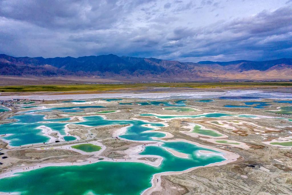 吴忠盐池著名旅游景点2025年排行榜前十名榜单出炉 吴忠盐池著名旅游景点2025年排行榜前十名榜单出炉