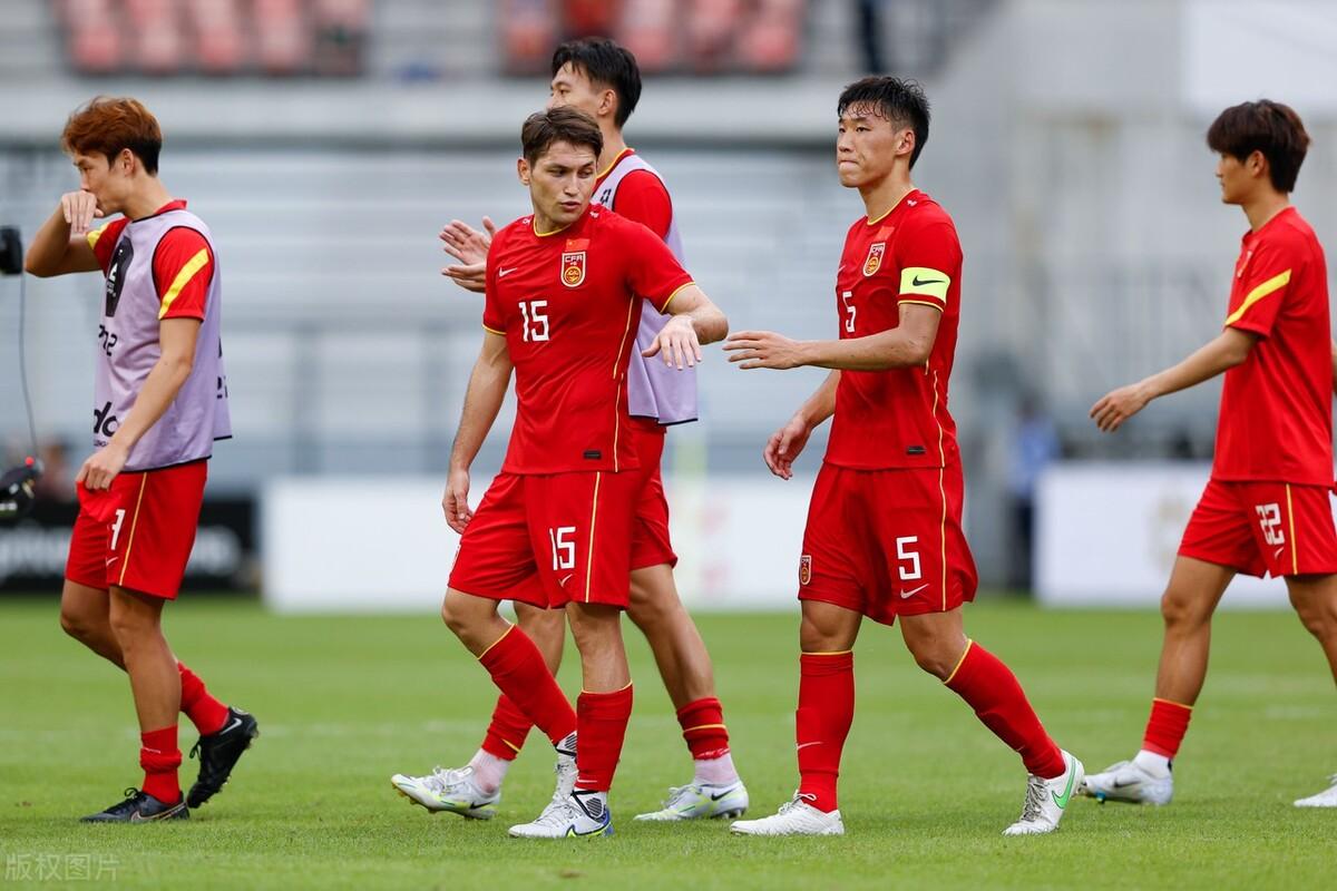 十大经典体育竞技游戏2026年本年度热度口碑双榜对比