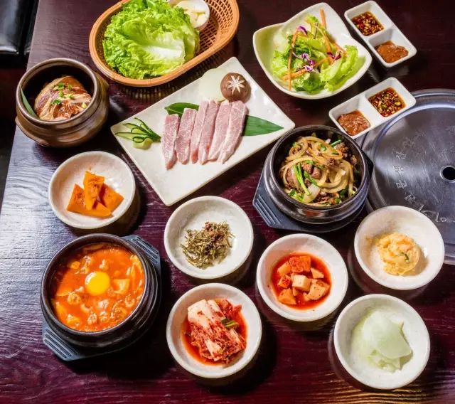 广州人气最高的韩国料理2026年本年度热度口碑双榜对比 广州人气最高的韩国料理2026年本年度热度口碑双榜对比