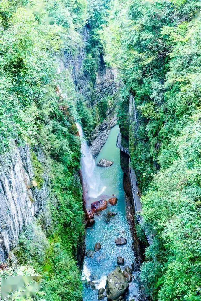 中国十大最美峡谷峰林2026年本年度热度口碑双榜对比