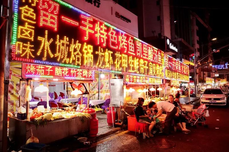 贵阳十大美食街2026年本年度热度口碑双榜对比