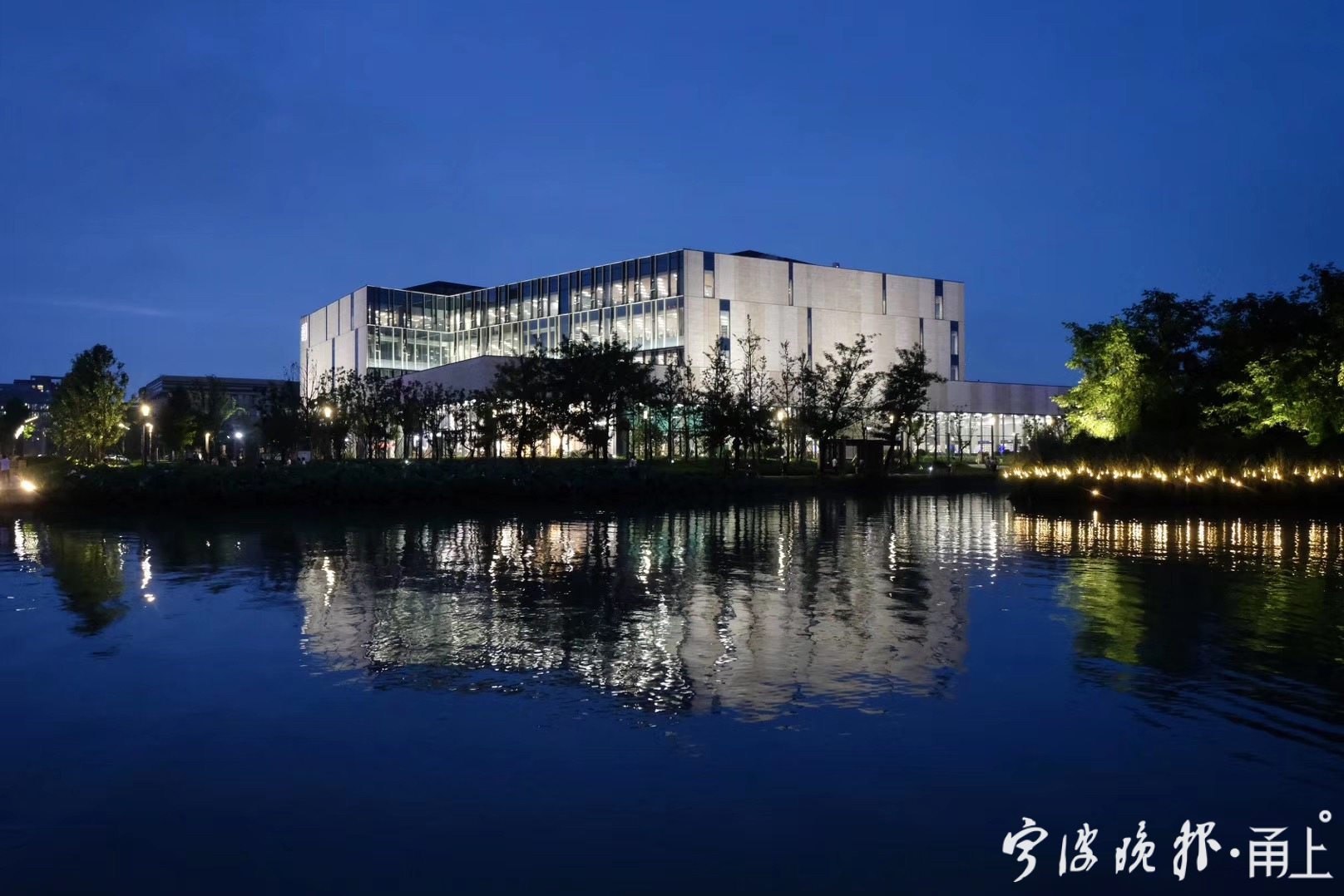 宁波十大图书馆2026年本年度热度口碑双榜对比