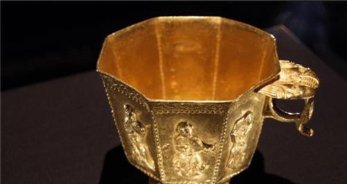 中国十大著名被盗文物2026年本年度热度口碑双榜对比