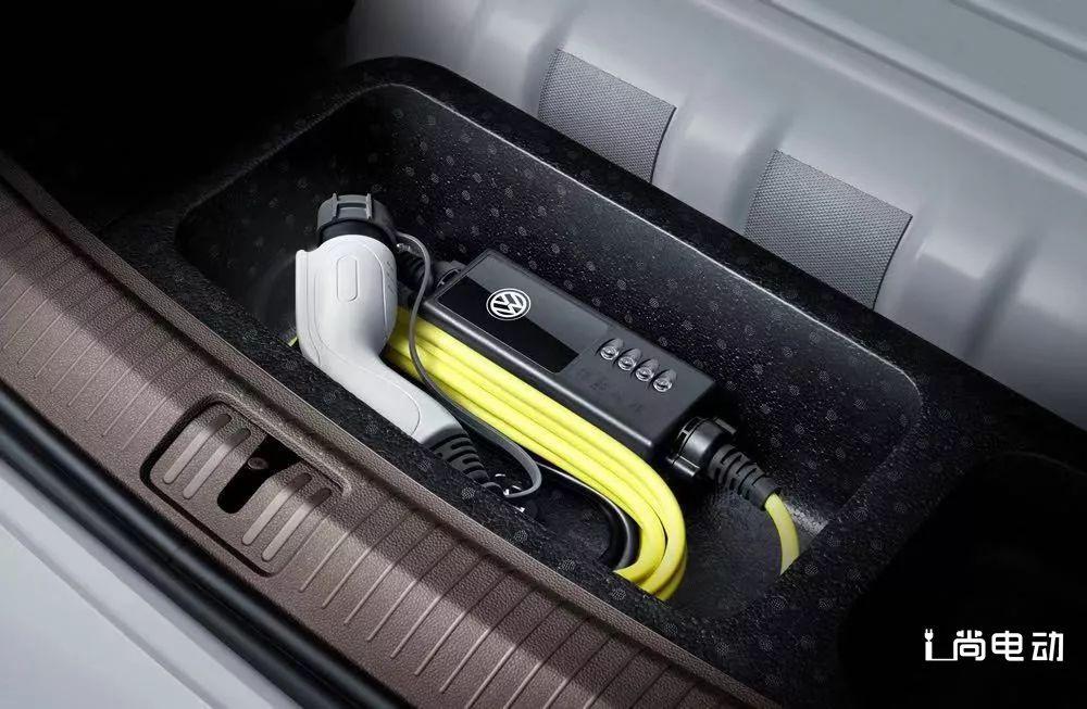 新能源汽车销量广受青睐的车2026年本年度热度口碑双榜对比