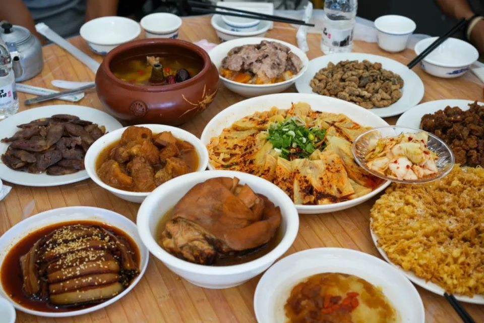 云南十大小吃2026年本年度热度口碑双榜对比