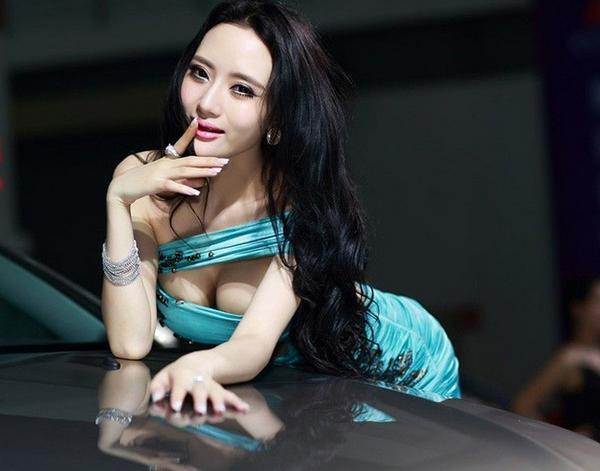 美国十大美女模特2026年本年度热度口碑双榜对比