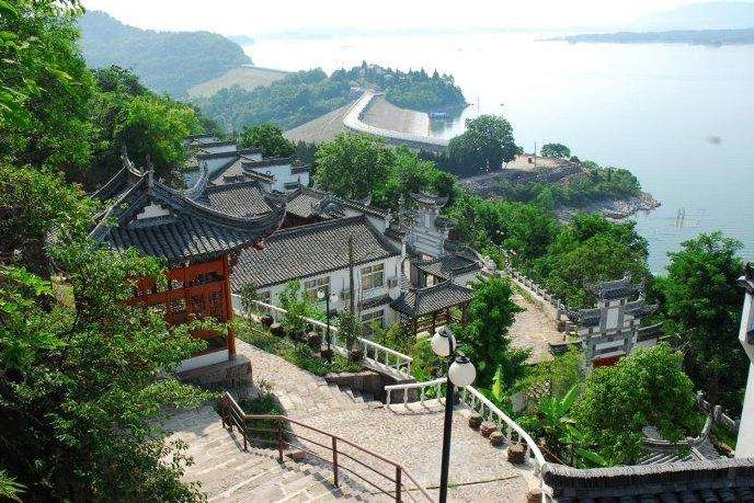 安徽最适合学生旅游的景点2026年本年度热度口碑双榜对比