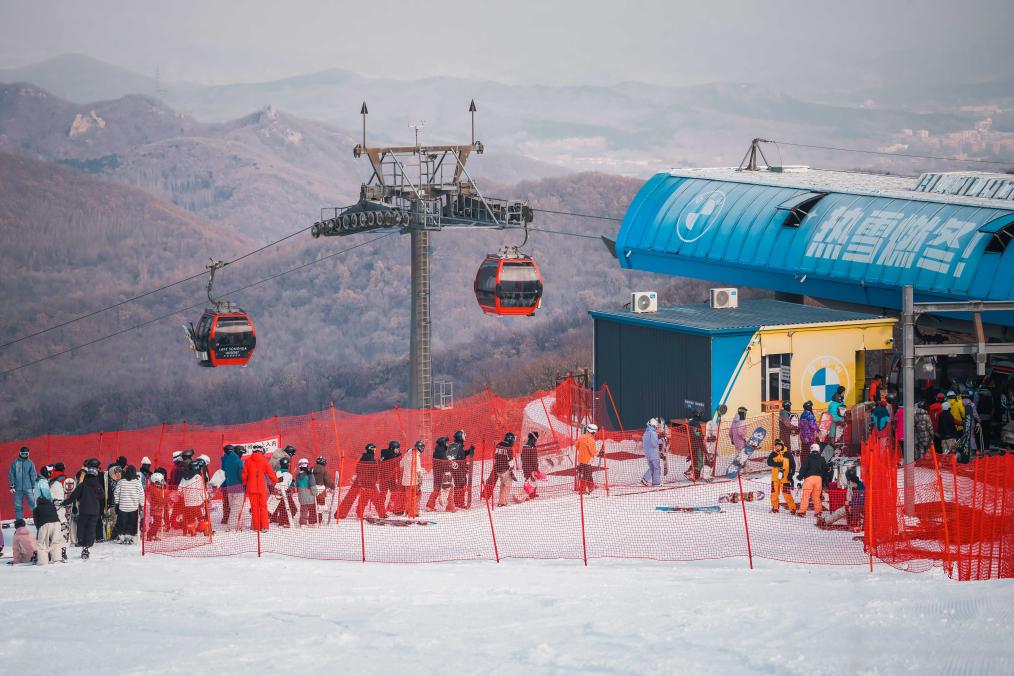 中国十大广受青睐的滑雪场2026年本年度热度口碑双榜对比