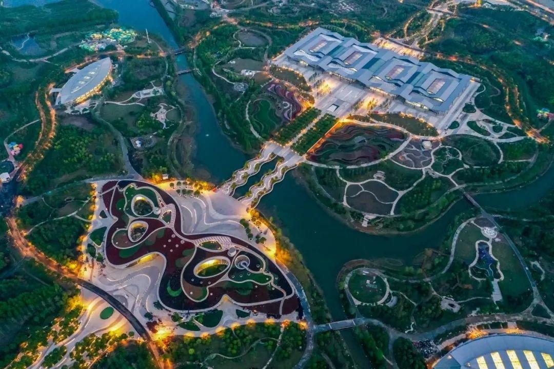 中国花博会-花博园-花卉园2026年本年度热度口碑双榜对比