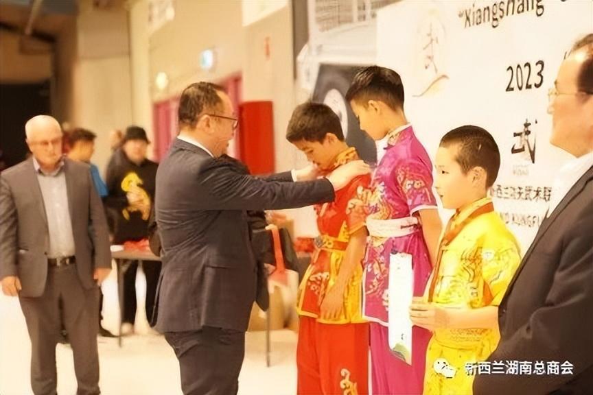 湖南十大适合春季旅游的地方2026年本年度热度口碑双榜对比
