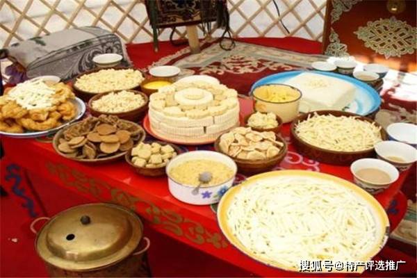 西藏十大小吃2026年本年度热度口碑双榜对比