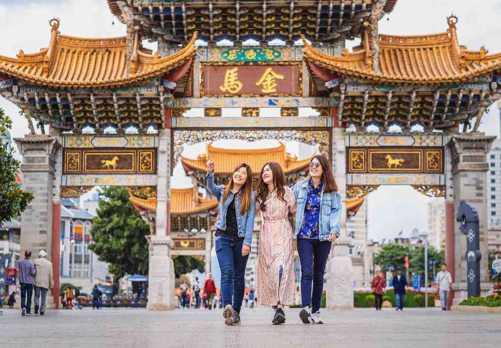 昆明十大广受青睐玩的景点2026年本年度热度口碑双榜对比