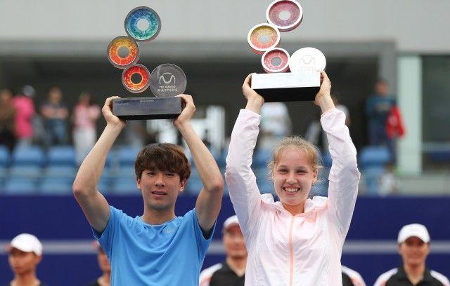 日本十大女子乒乓球运动员2026年本年度热度口碑双榜对比