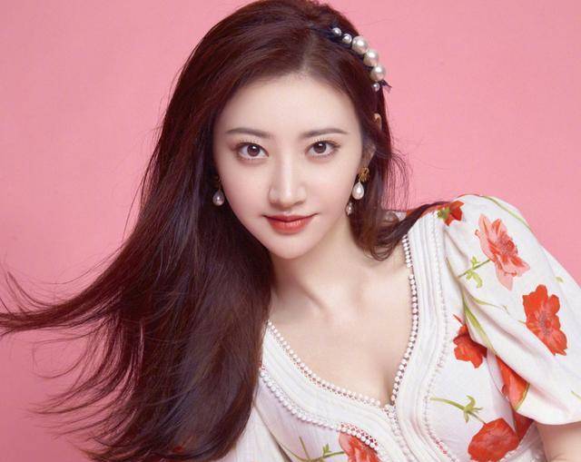 台湾十大美女明星2026年本年度热度口碑双榜对比
